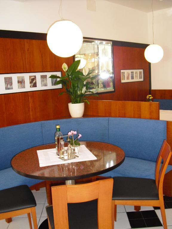 Pizzeria Restaurant Wieser Rasùn di Sotto Buitenkant foto
