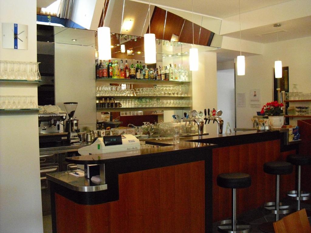 Pizzeria Restaurant Wieser Rasùn di Sotto Buitenkant foto